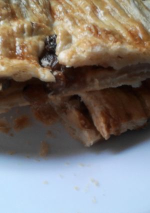 Una foto de Hojaldre de manzana y membrillo