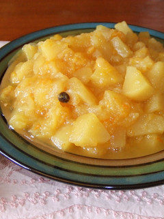 Una foto de Compota de manzana y ciruelas