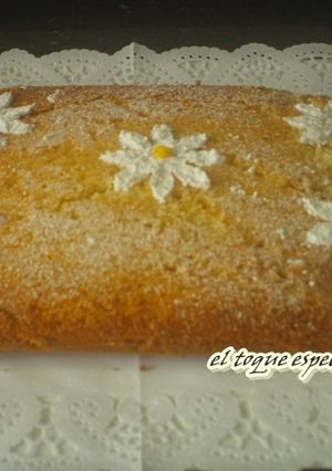 Una foto de Bizcocho con yogurt griego