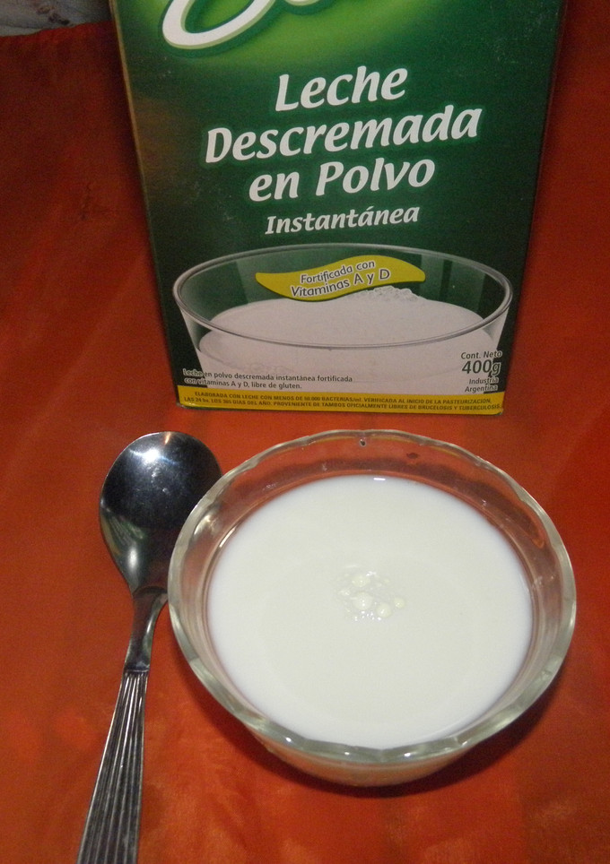 Una foto de Como hacer leche evaporada casera con leche en polvo