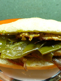 Una foto de Bocatita a las tres anchoas