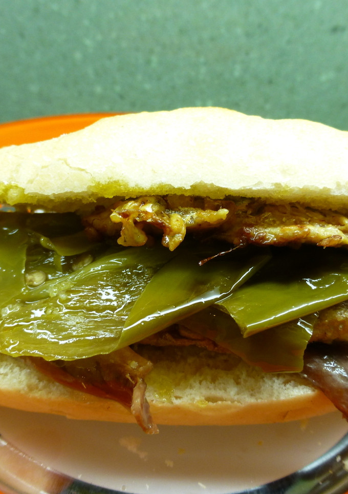 Una foto de Bocatita a las tres anchoas