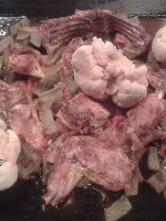 Una foto de Conejo de dieta al horno con verduras