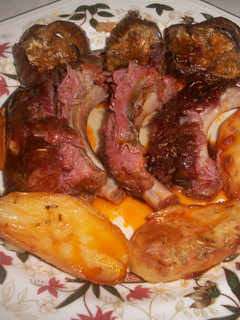 Una foto de Costillas adobadas al horno con verduras al vino blanco de Rueda