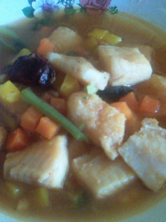 Una foto de Caldo largo de pescado