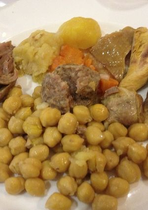 Una foto de Cocido de garbanzos