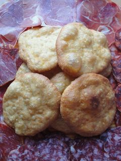 Una foto de Focaccette amarillas