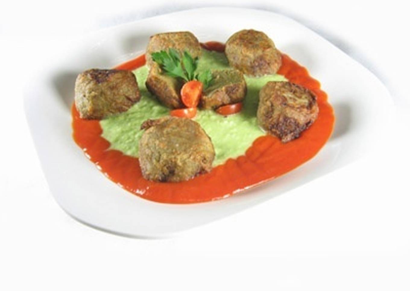 ALBONDIGAS DE BERENJENA RELLENAS DE TOCINETA