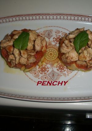 Una foto de Aritos de aguacate y pollo al curry
