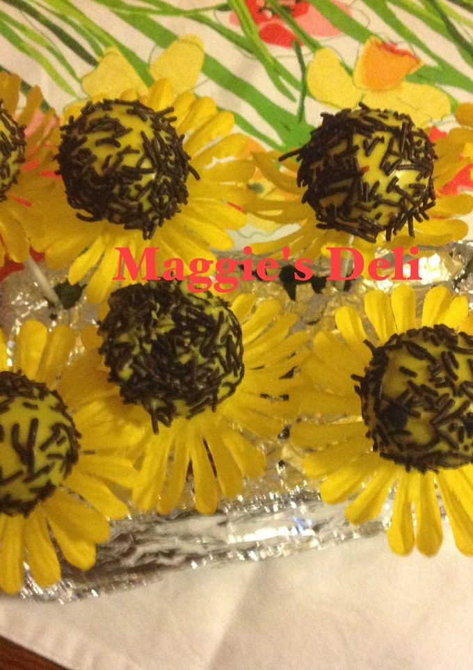 Una foto de Cake pops de girasoles