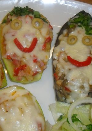 Una foto de Berenjenas y calabacines rellenos para niños