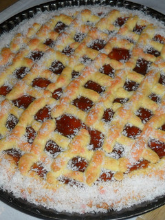 Foto principal de Pasta frola con confitura de frutillas y coco