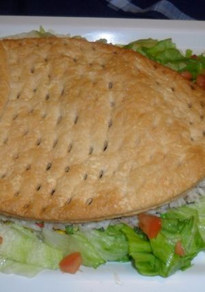 Una foto de Ensalada de atún con hojaldre