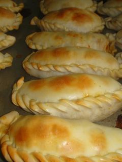 Una foto de Empanadas de queso y cebolla de Santa Fé