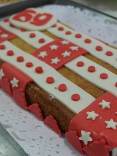 Una foto de Bizcocho decorado con fondant