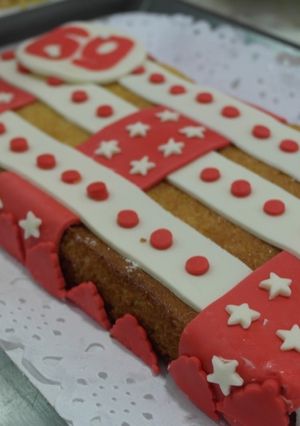 Una foto de Bizcocho decorado con fondant