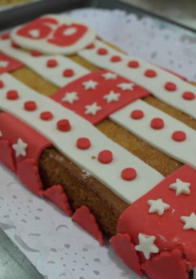 Una foto de Bizcocho decorado con fondant