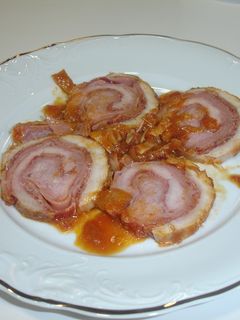 Una foto de Lagarto de cerdo relleno