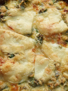 Una foto de Gratinado de habas, alcachofas y coliflor