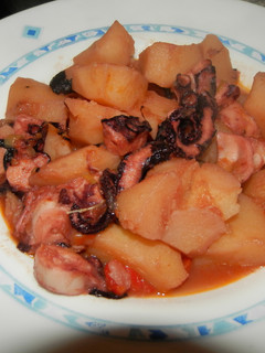 Una foto de Patatas guisadas con pulpo