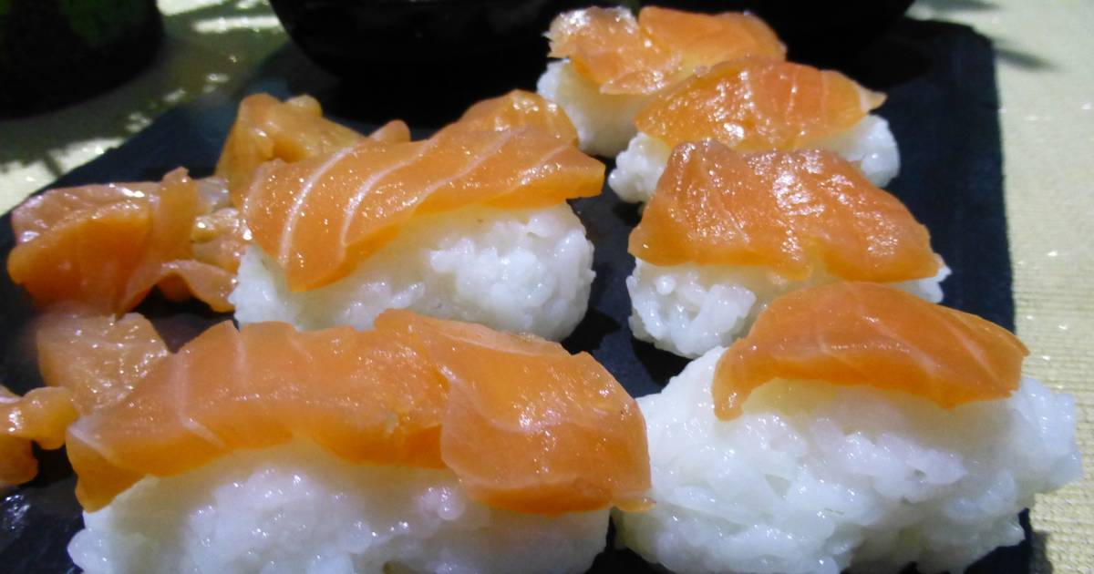 Nigiri o sushi de salmón Receta de milandebrera- Cookpad