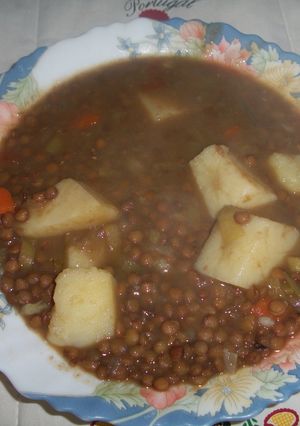 Una foto de Lentejas pardinas vegetarianas