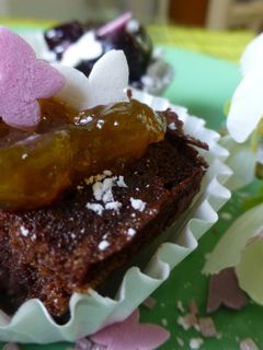 Una foto de Pastelitos de chocolate con mermeladas