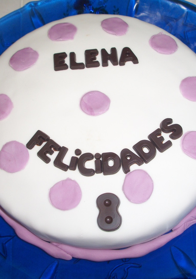 Una foto de Tarta de pasta de azúcar