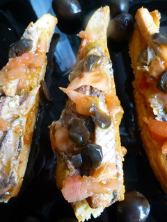 Una foto de Pincho de sardinas picantonas