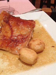 Una foto de Cochinillo caramelizado al horno