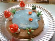 Una foto de tarta de caramelo y chocolate