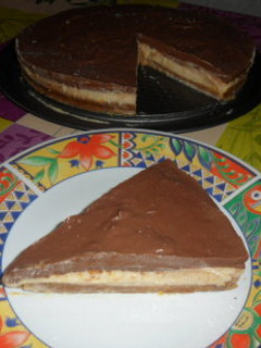 Una foto de Cheesecake de naranja y chocolate