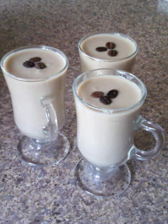 Una foto de Yogurt al café