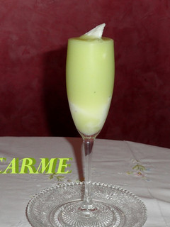 Una foto de Sorbete de limón y melón sin alcohol