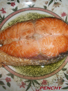Una foto de Salmón noruego al aceite emulsionado de eneldo