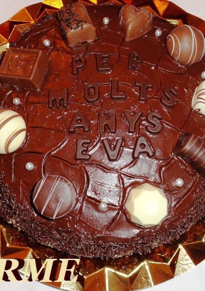 Una foto de Tarta de aniversario