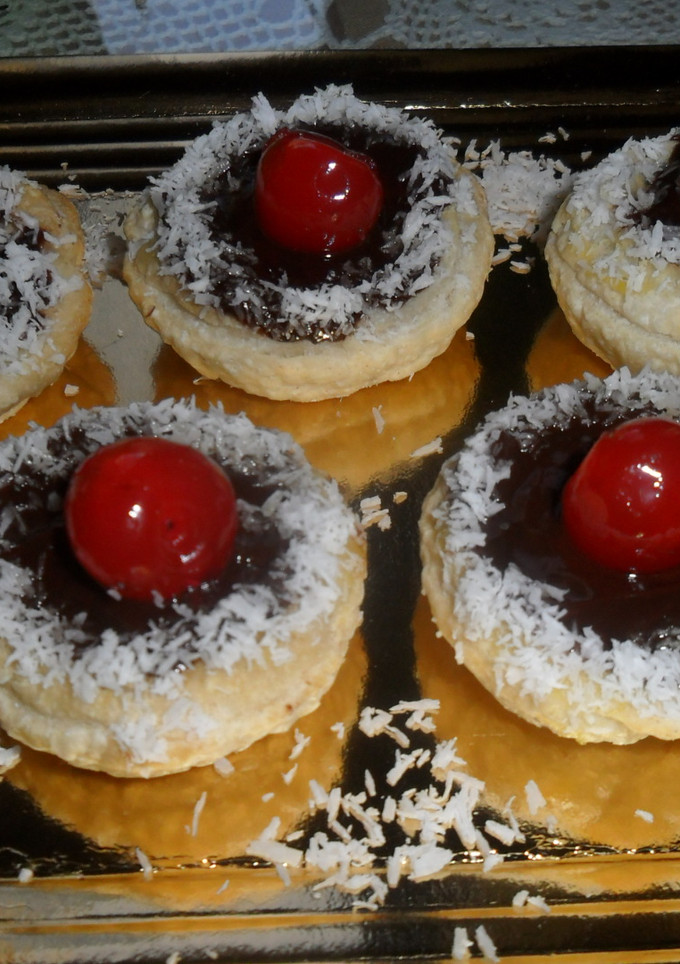 Una foto de Bocaditos de dulce de leche y chocolate amargo