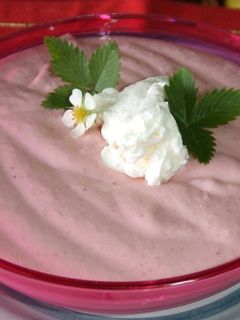 Una foto de Crema rosa de primavera
