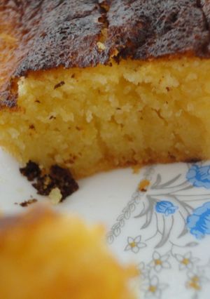 Una foto de Pastel amarillo rápido