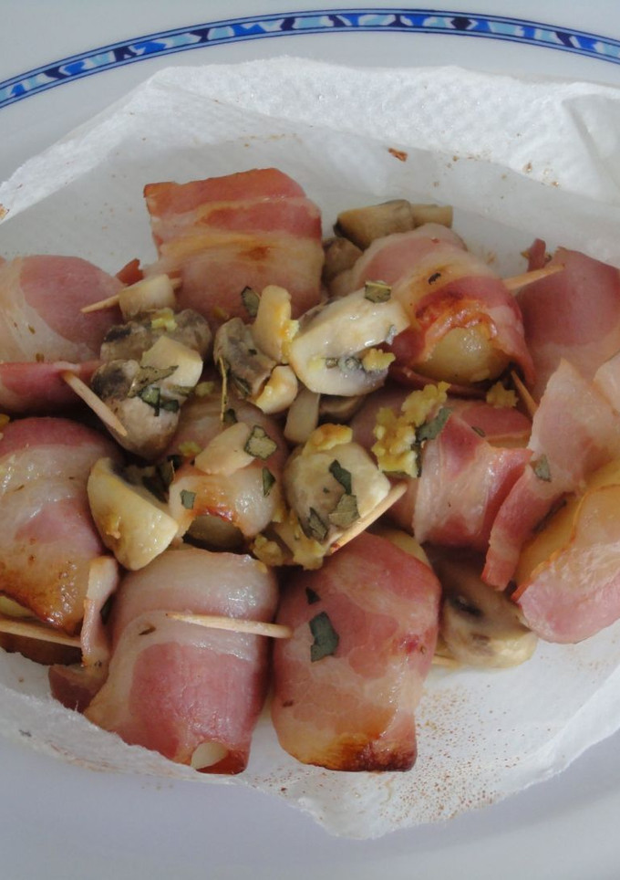 Una foto de Rollitos de patatas con champiñones