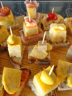 Una foto de Pintxos variados de tortilla
