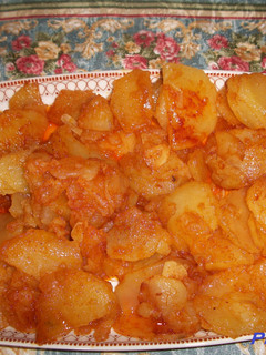 Una foto de Patatas panaderas con ajos al pimentón de La Vera dulce