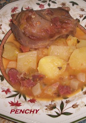 Una foto de Carrilleras en salsa de almendras