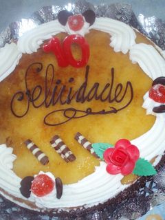 Una foto de Dulce de coco con piña