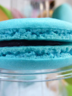 Una foto de Macarons de chocolate con sabor a naranja