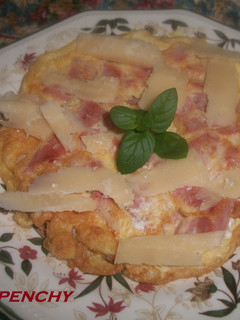 Una foto de Tortilla de embutido de carne