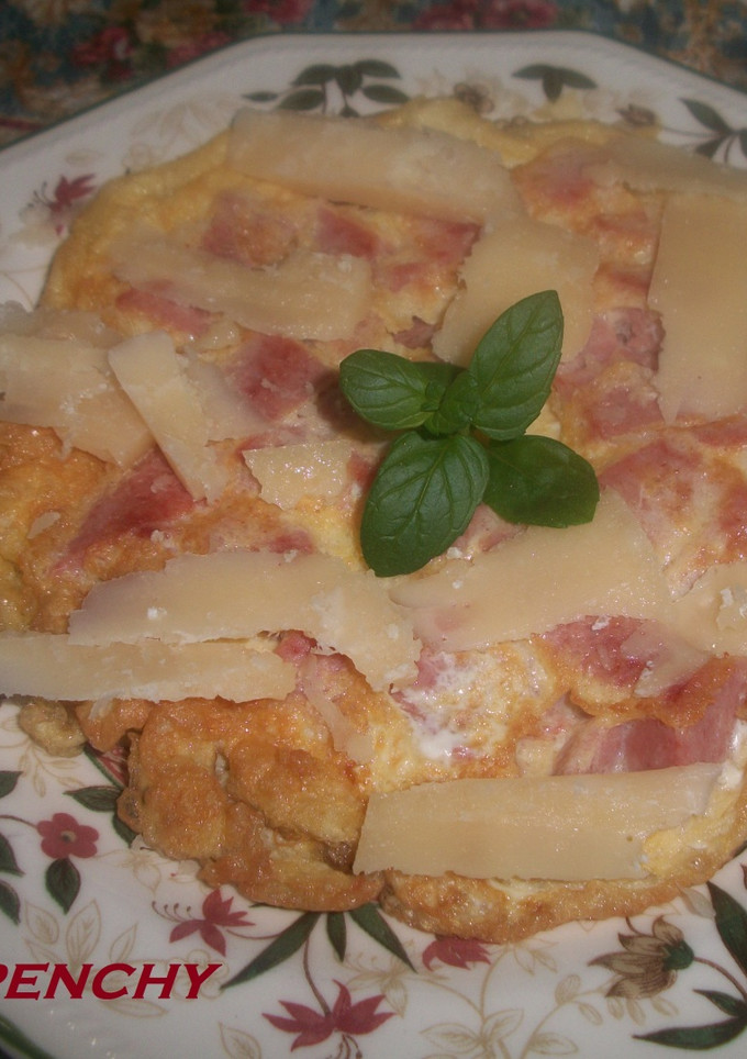 Una foto de Tortilla de embutido de carne