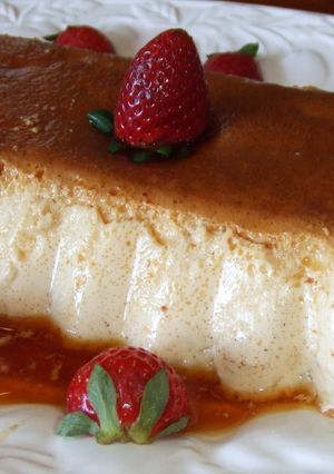 Una foto de Budín flan de melocotones y fresquillas