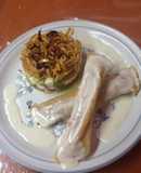 Tacos de pescado en salsa de camarón