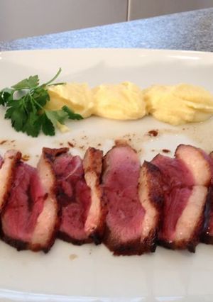 Una foto de Magret de pato a la pimienta
